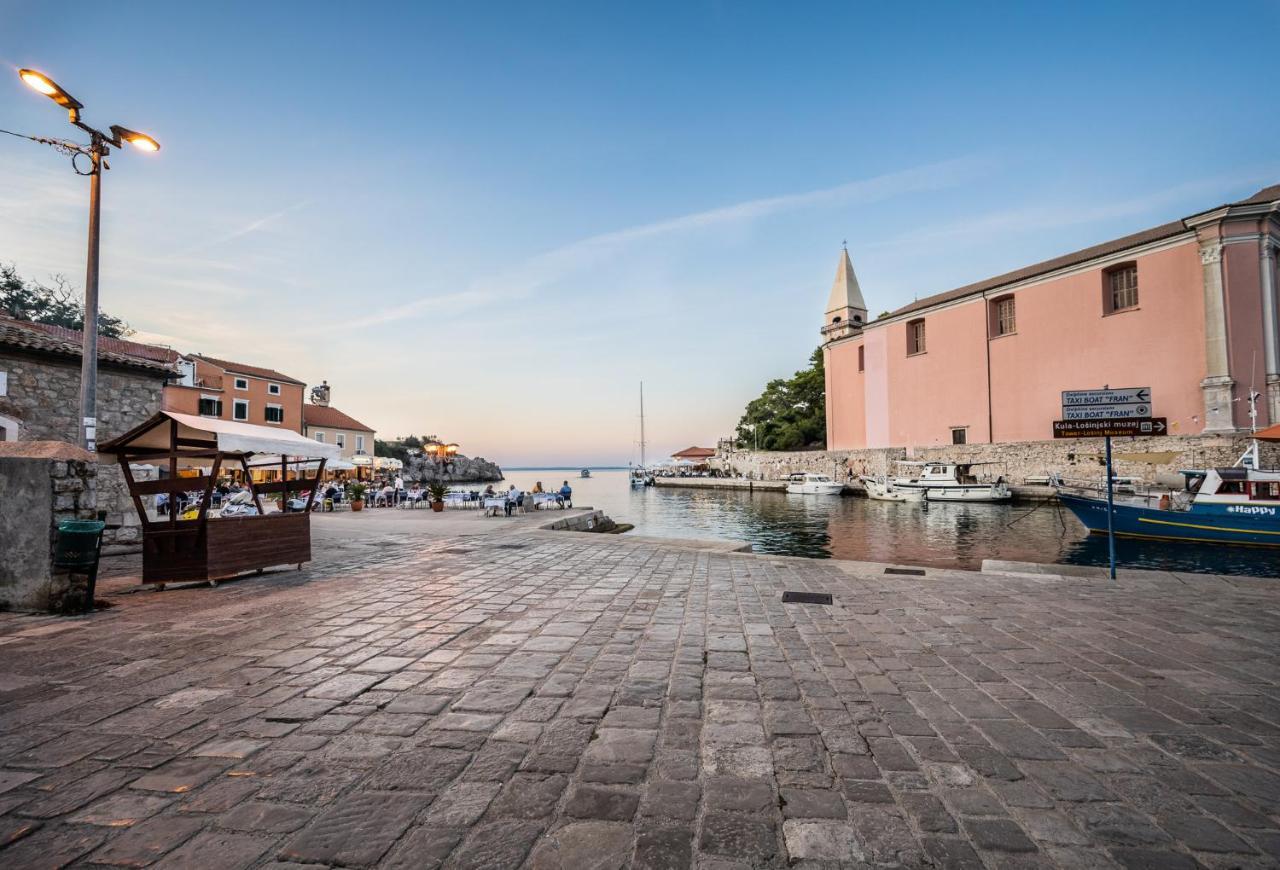 Apartment Carmen Veli Lošinj Zewnętrze zdjęcie