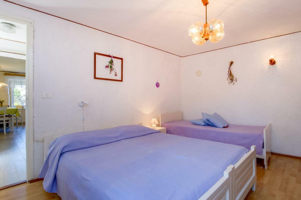 Apartment Carmen Veli Lošinj Zewnętrze zdjęcie
